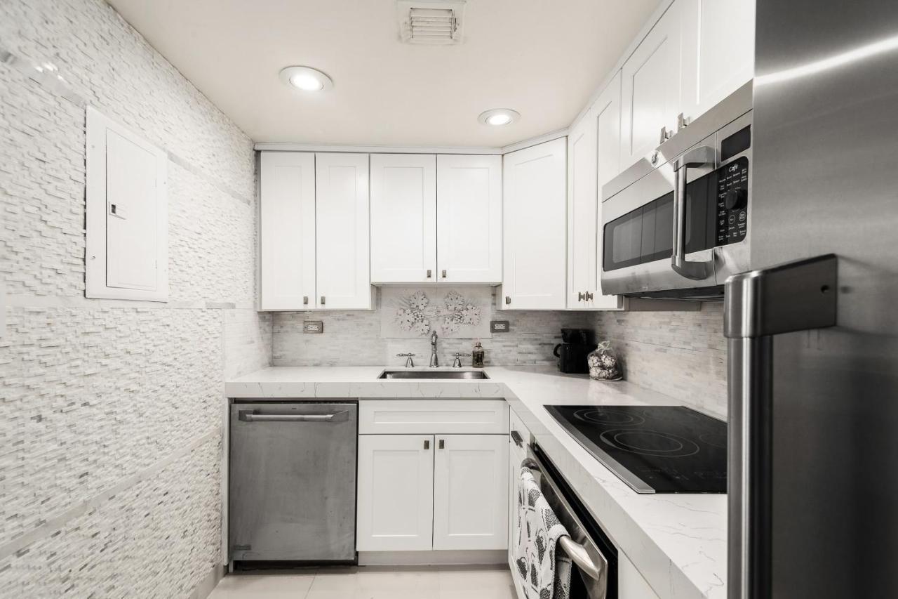 Two Bedroom Two Bath Apartment 2 Block To Beach Miami Beach Bagian luar foto