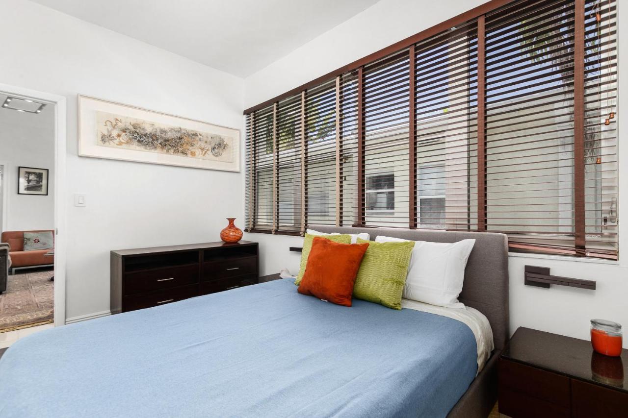 Two Bedroom Two Bath Apartment 2 Block To Beach Miami Beach Bagian luar foto