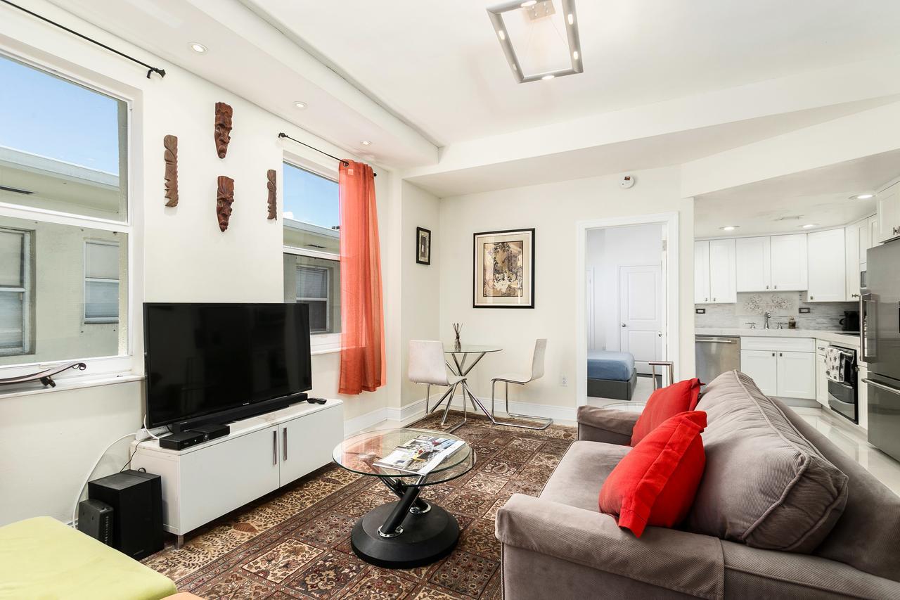 Two Bedroom Two Bath Apartment 2 Block To Beach Miami Beach Bagian luar foto