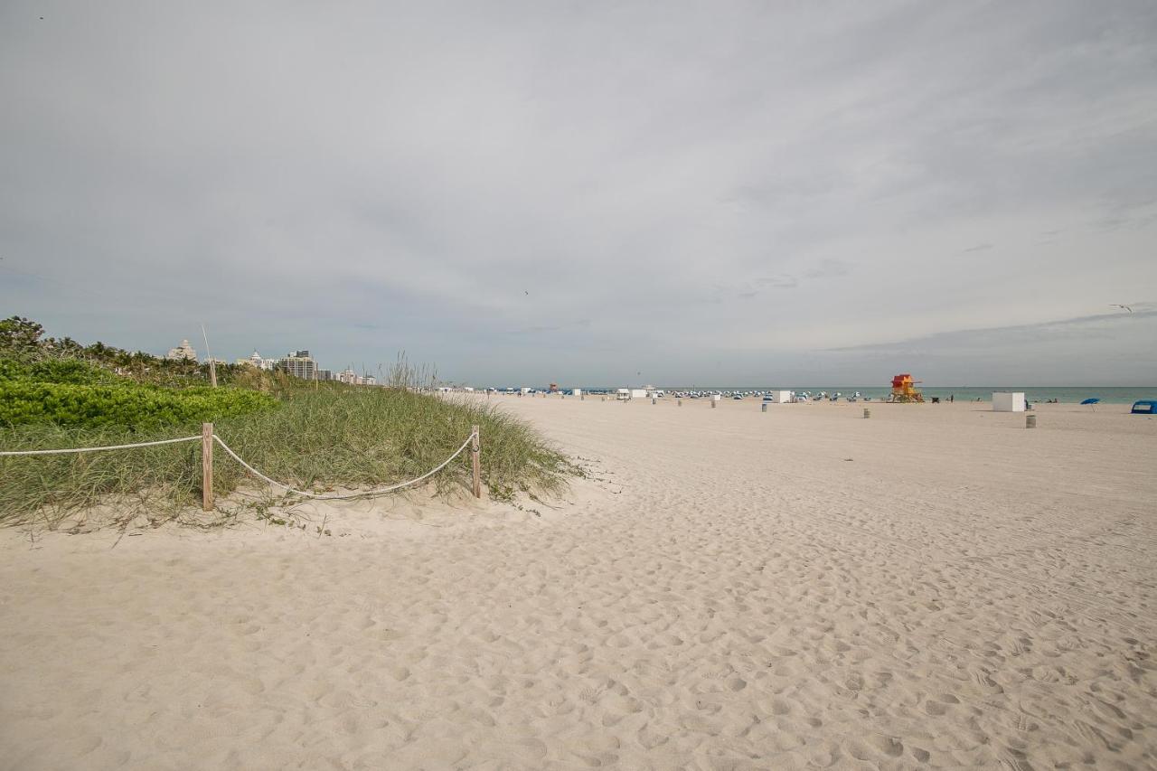 Two Bedroom Two Bath Apartment 2 Block To Beach Miami Beach Bagian luar foto